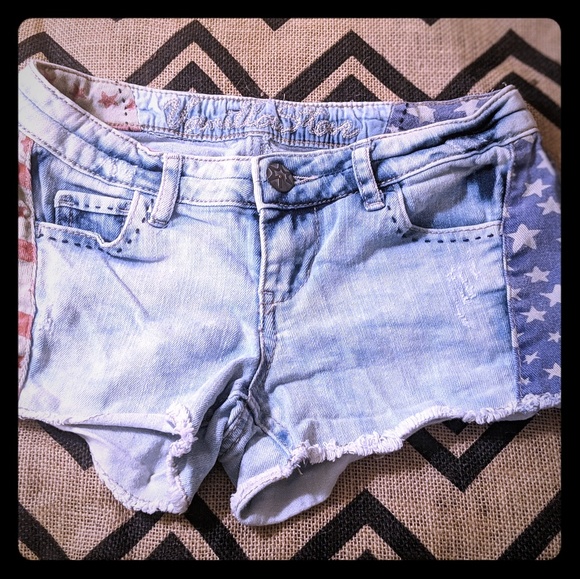 3/$25-red white and blue denim shorts - Picture 1 of 4